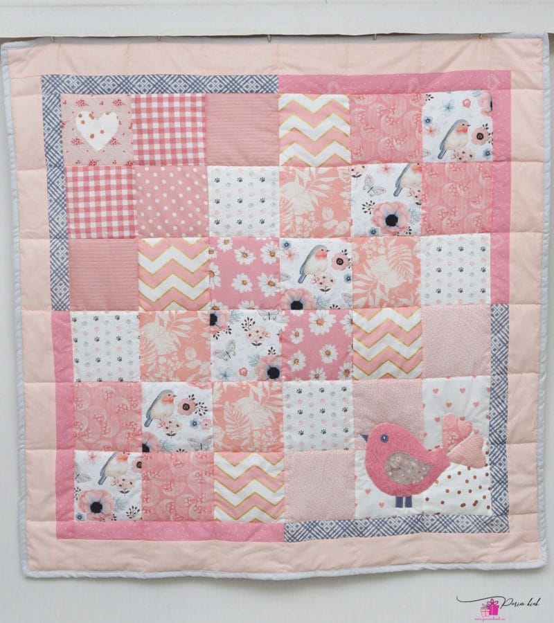 Roosa-linnuga-lapitekk copy Roosa-linnuga-lapitekk copy