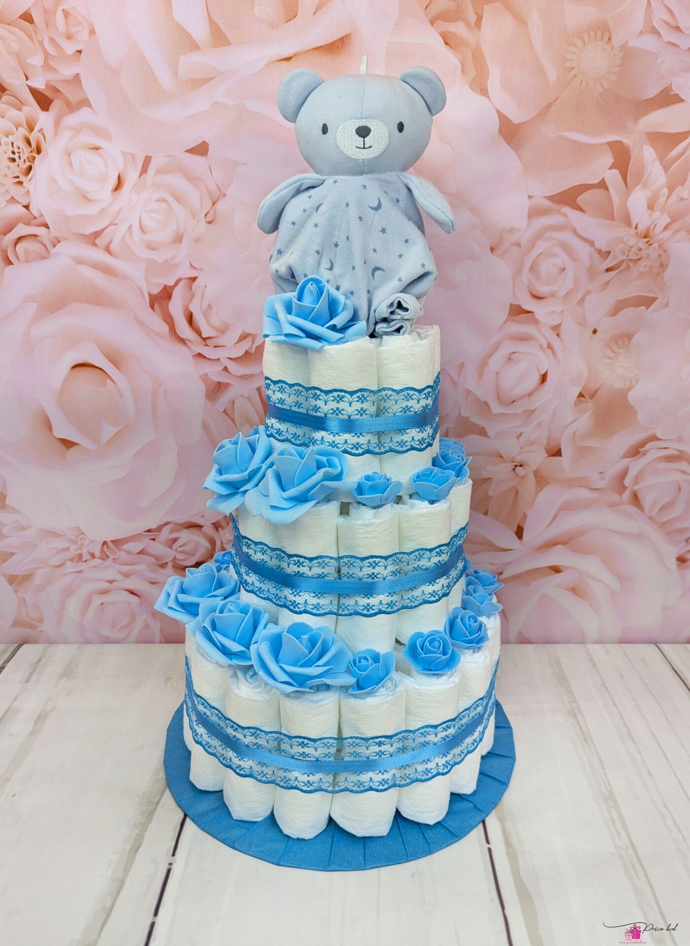 Sinine mähkmetort karu kaisutekiga