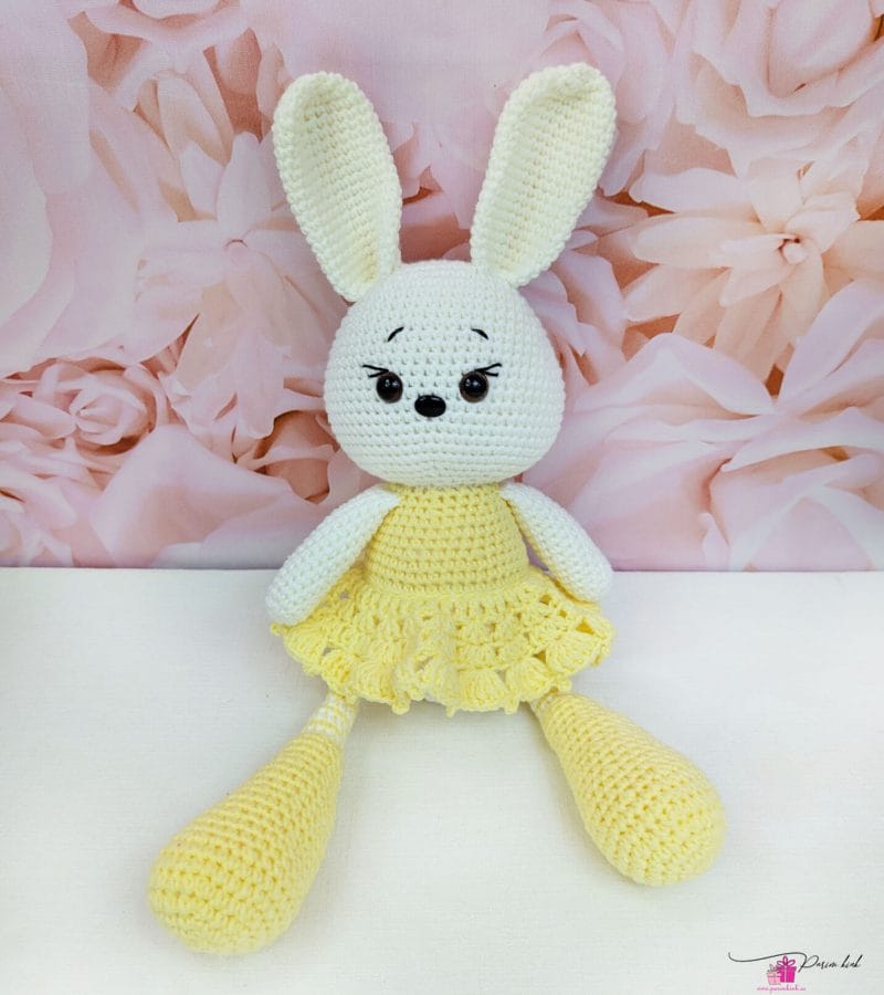 kollane amigurumi jänku