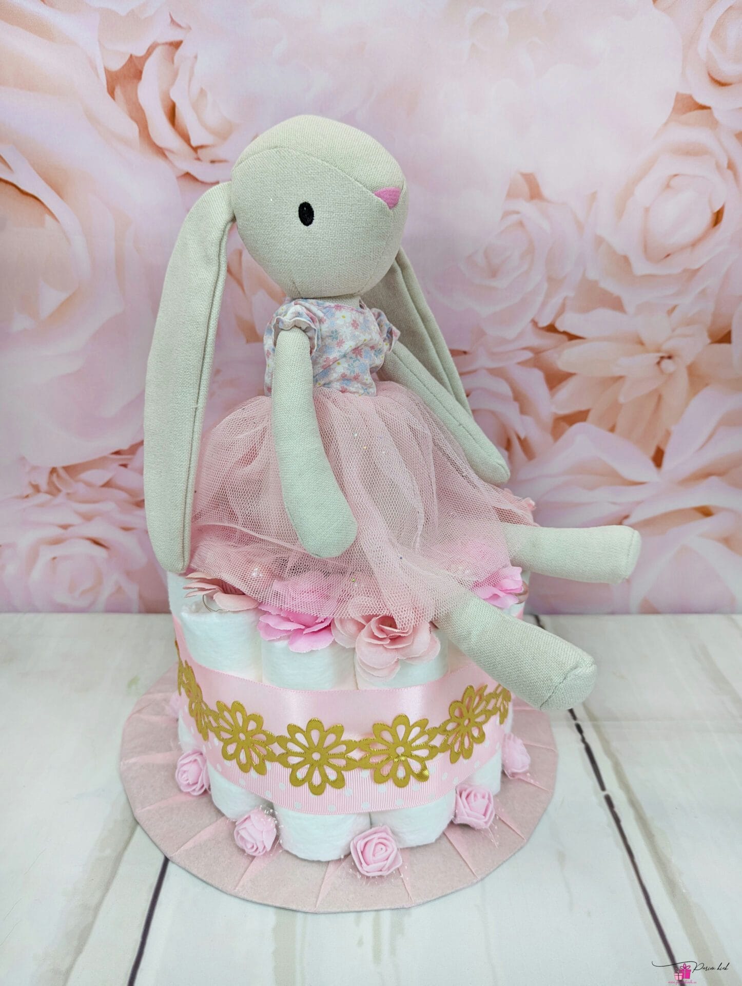 roosa mähkmetort jänku ja tuledega 1