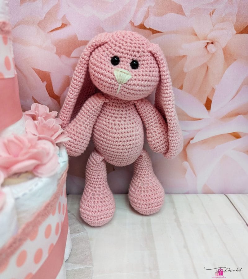 roosa täpiline mähkmetort amigurumi jänkuga 3 roosa täpiline mähkmetort amigurumi jänkuga 3