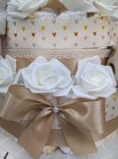 suur neljakordne neutraalne mähkmetort