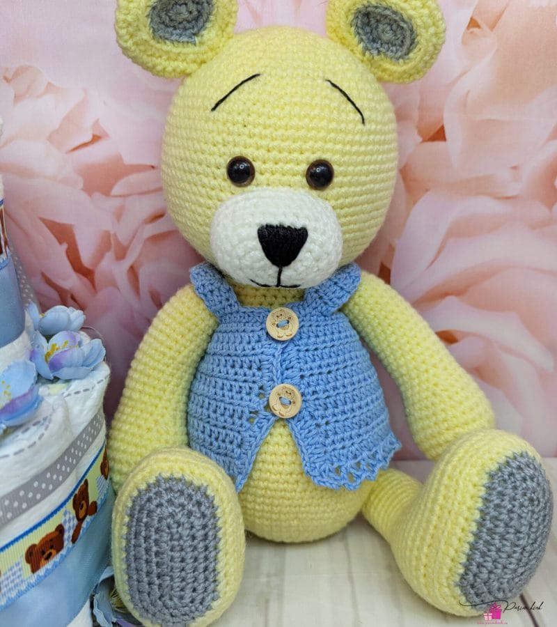 Sinine-kollane mähkmetort amigurumi karuga Sinine-kollane mähkmetort amigurumi karuga