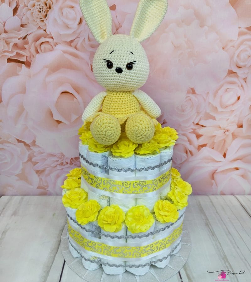 kollane mähkmetort amigurumi jänkuga kollane mähkmetort amigurumi jänkuga