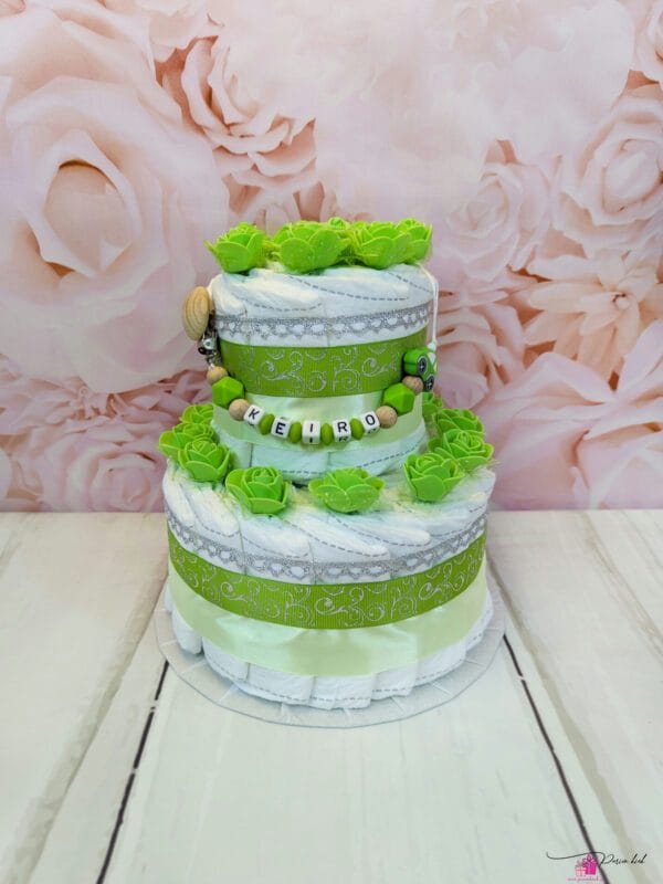 roheline mähkmetort lutiketiga