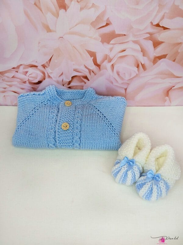 sinine kootud kampsun ja papud 1